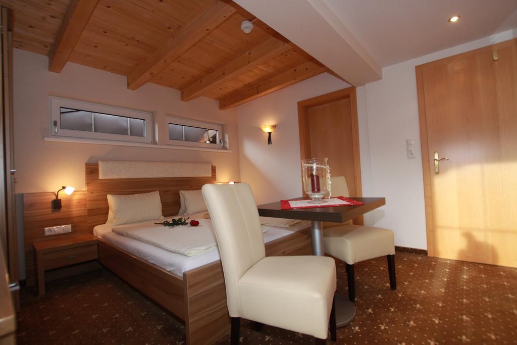 Pension Edelweiss Breitenbach am Inn Zimmer foto