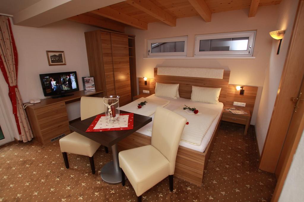 Pension Edelweiss Breitenbach am Inn Zimmer foto